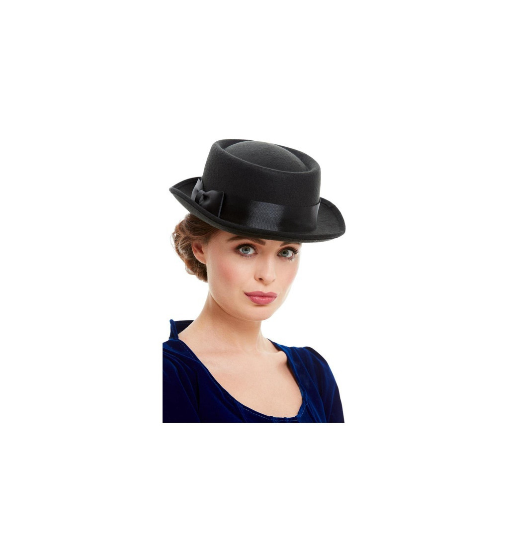 Fekete viktoriánus kalap